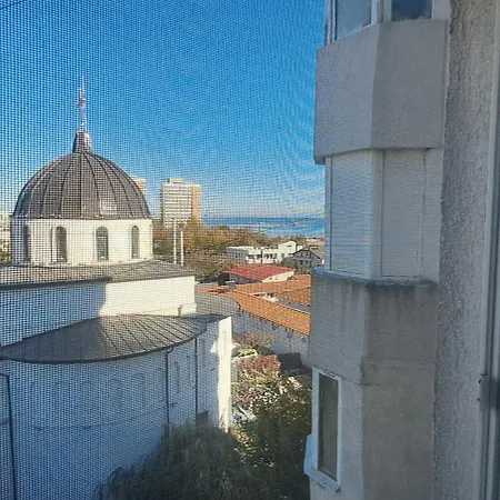 3 Etaj 6 Strada Rozelor Mangalia