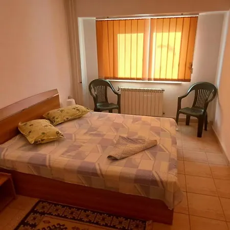 Alina Etaj 6 * מנגליה